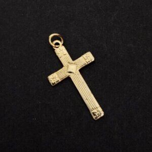 Vintage Etched Lines & Florets Gold Filled Cross Pendant Charm 1" x .5"